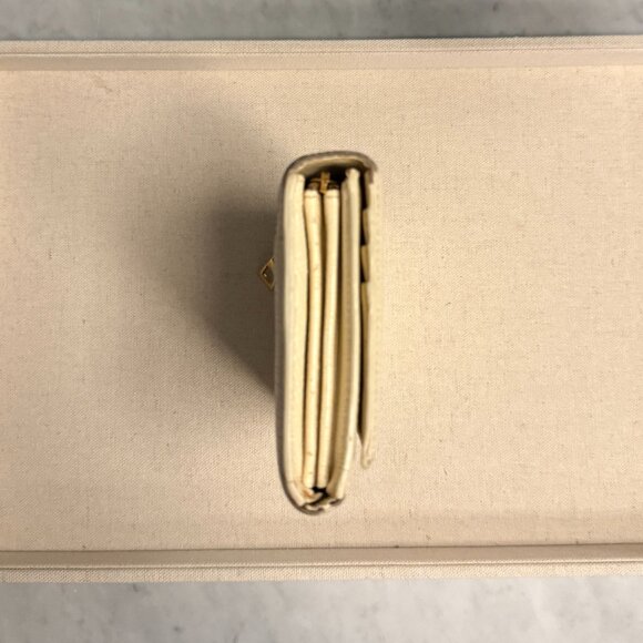 Loewe Long Horizontal Wallet – Soft Grained Calfskin & Gold Hardware - Picture 4 of 16